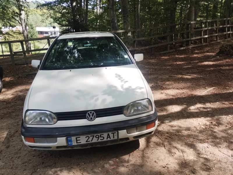 VW Golf, снимка 7 - Автомобили и джипове - 52507340