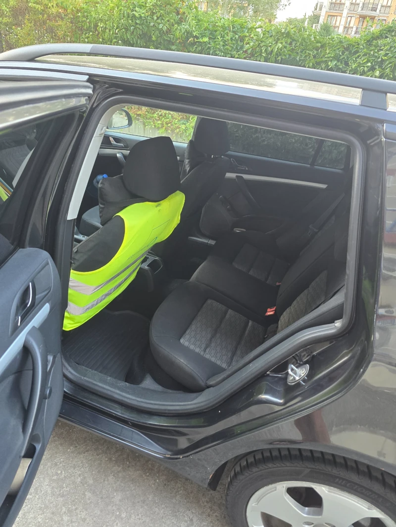 Skoda Octavia, снимка 8 - Автомобили и джипове - 52269146