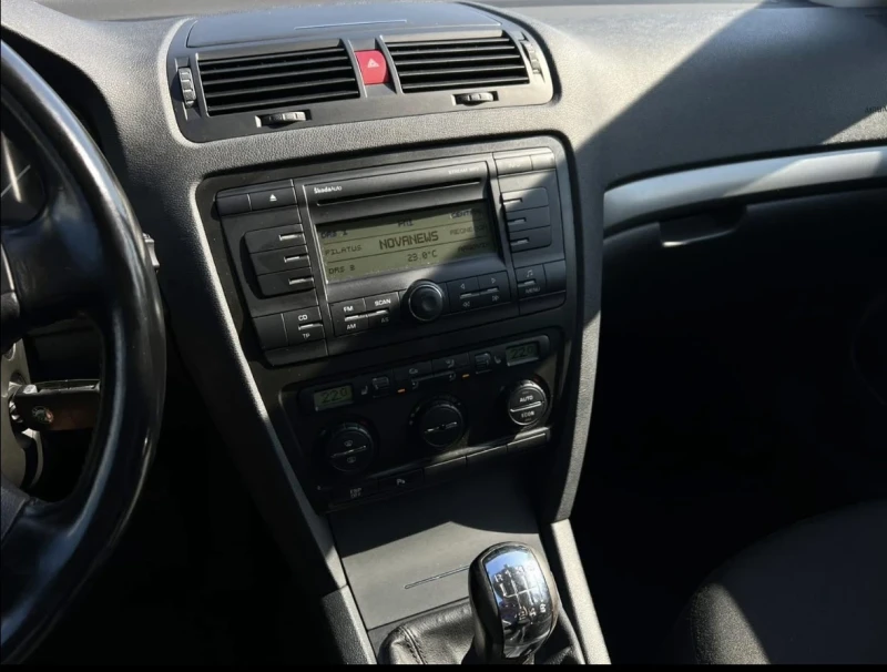 Skoda Octavia 1.8 T, снимка 6 - Автомобили и джипове - 51719237