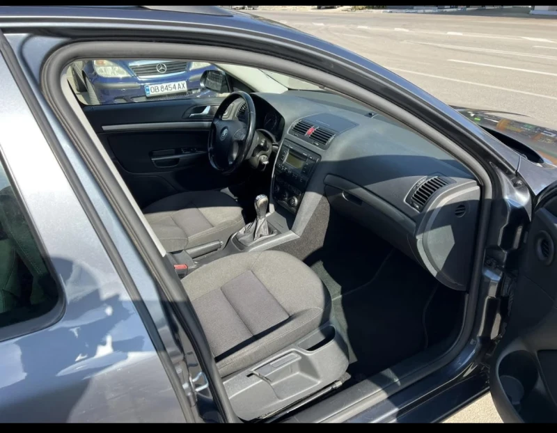 Skoda Octavia 1.8 T, снимка 9 - Автомобили и джипове - 51719237