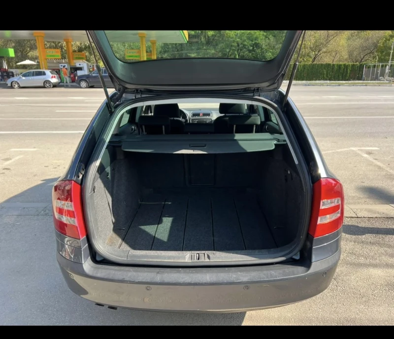 Skoda Octavia 1.8 T, снимка 12 - Автомобили и джипове - 51719237