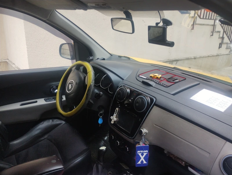 Dacia Lodgy, снимка 7 - Автомобили и джипове - 52598030
