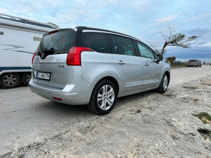 Peugeot 5008 Allure, снимка 2 - Автомобили и джипове - 52542907