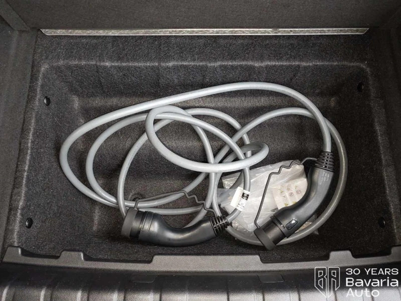 BMW i4 40 xDrive M Sport Paket, снимка 13 - Автомобили и джипове - 52835359