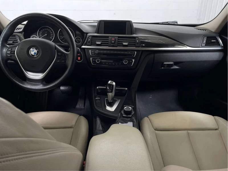 BMW 320 * xDrive SA * CARFAX * ЦЕНА ДО БГ, снимка 12 - Автомобили и джипове - 53134676