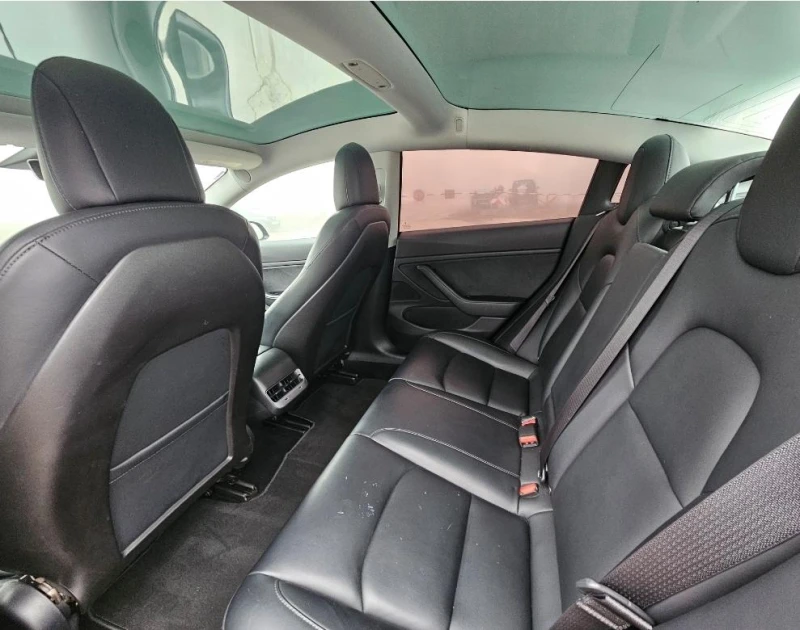 Tesla Model 3  4х4 Европейска Long Range, снимка 13 - Автомобили и джипове - 53214148