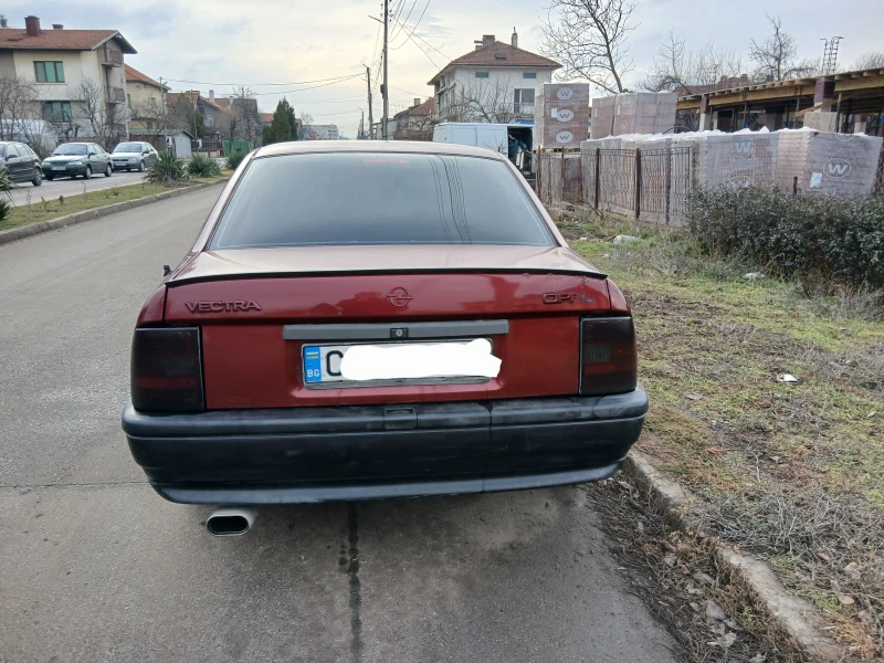 Opel Vectra 1.6гаражен, снимка 5 - Автомобили и джипове - 53222479