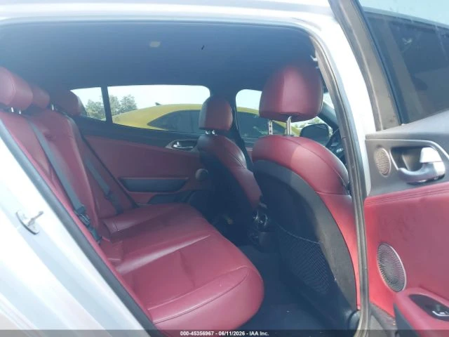 Kia Stinger 3.3T* GT* КОЖА* ПОДГРЕВ* ОБДУХВАНЕ* ПАНОРАМА* , снимка 8 - Автомобили и джипове - 55433654
