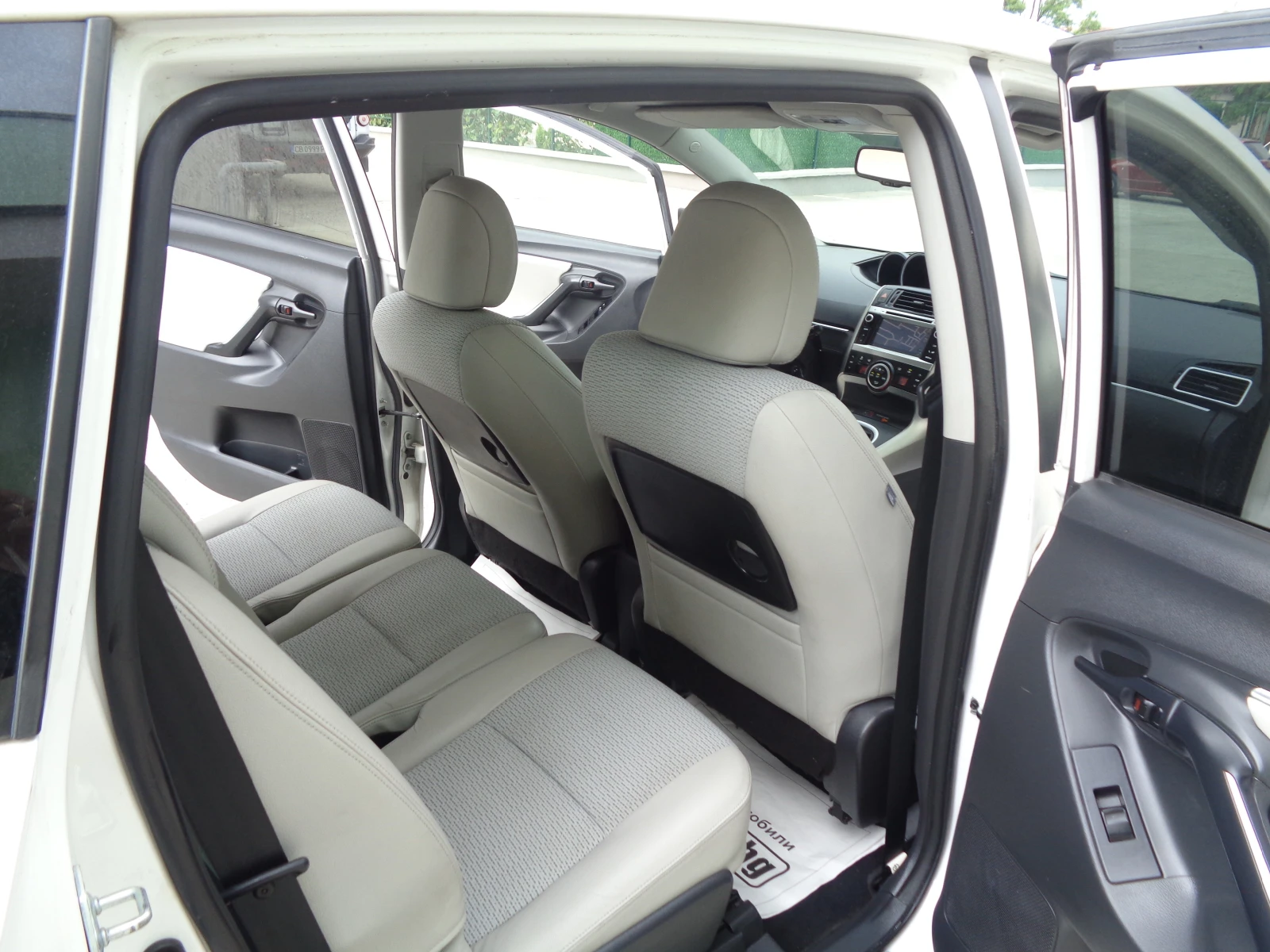 Toyota Verso 1.6D-4D-NAVI-PANORAMA-KOJA-KAMERA | Mobile.bg — изображение 13