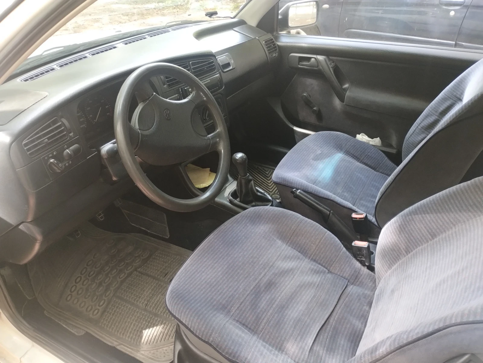 VW Golf  - изображение 6