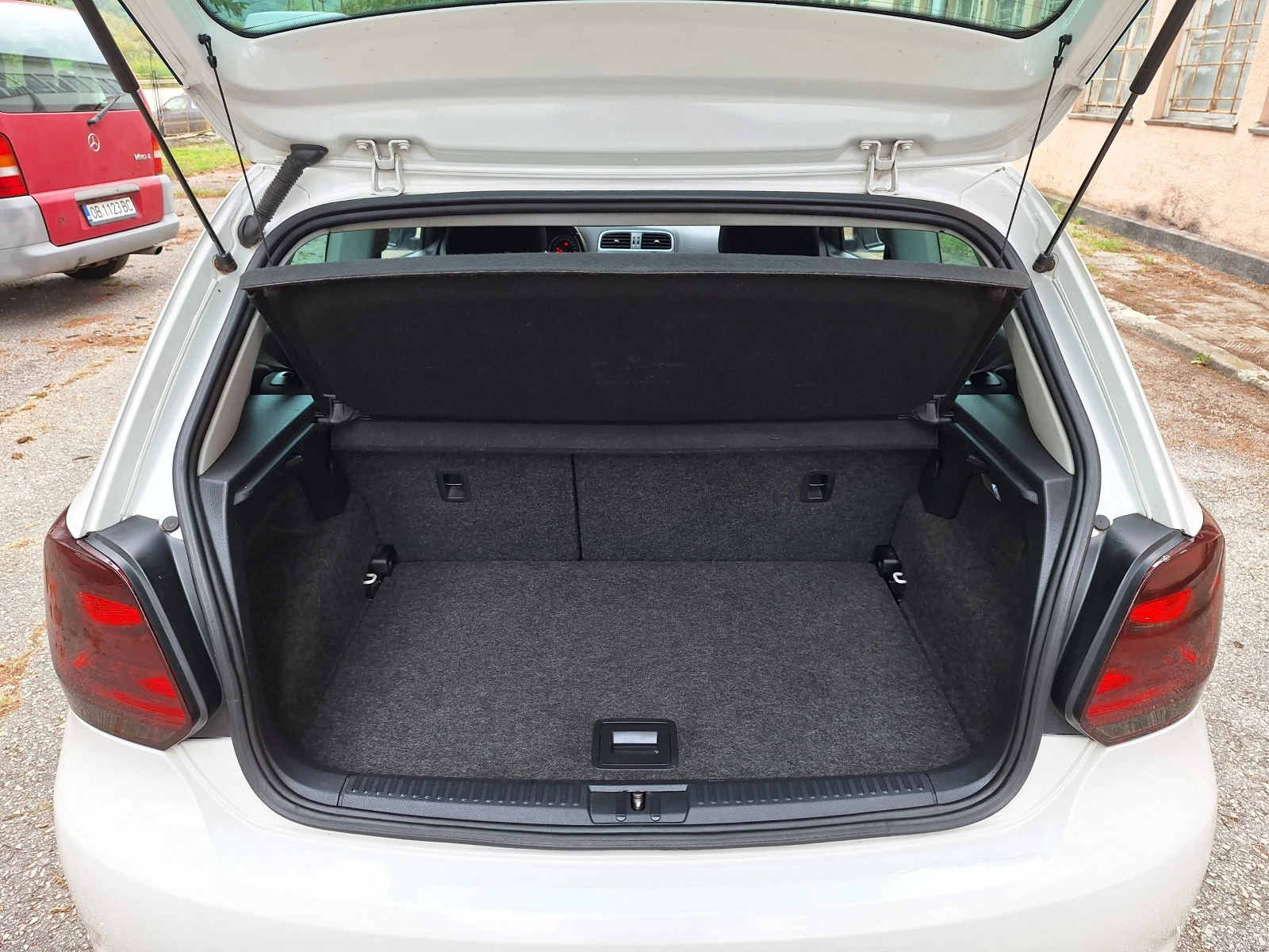 VW Polo 1, 2TSI* SPORT LINE* XENON * LED* AC | Mobile.bg   11