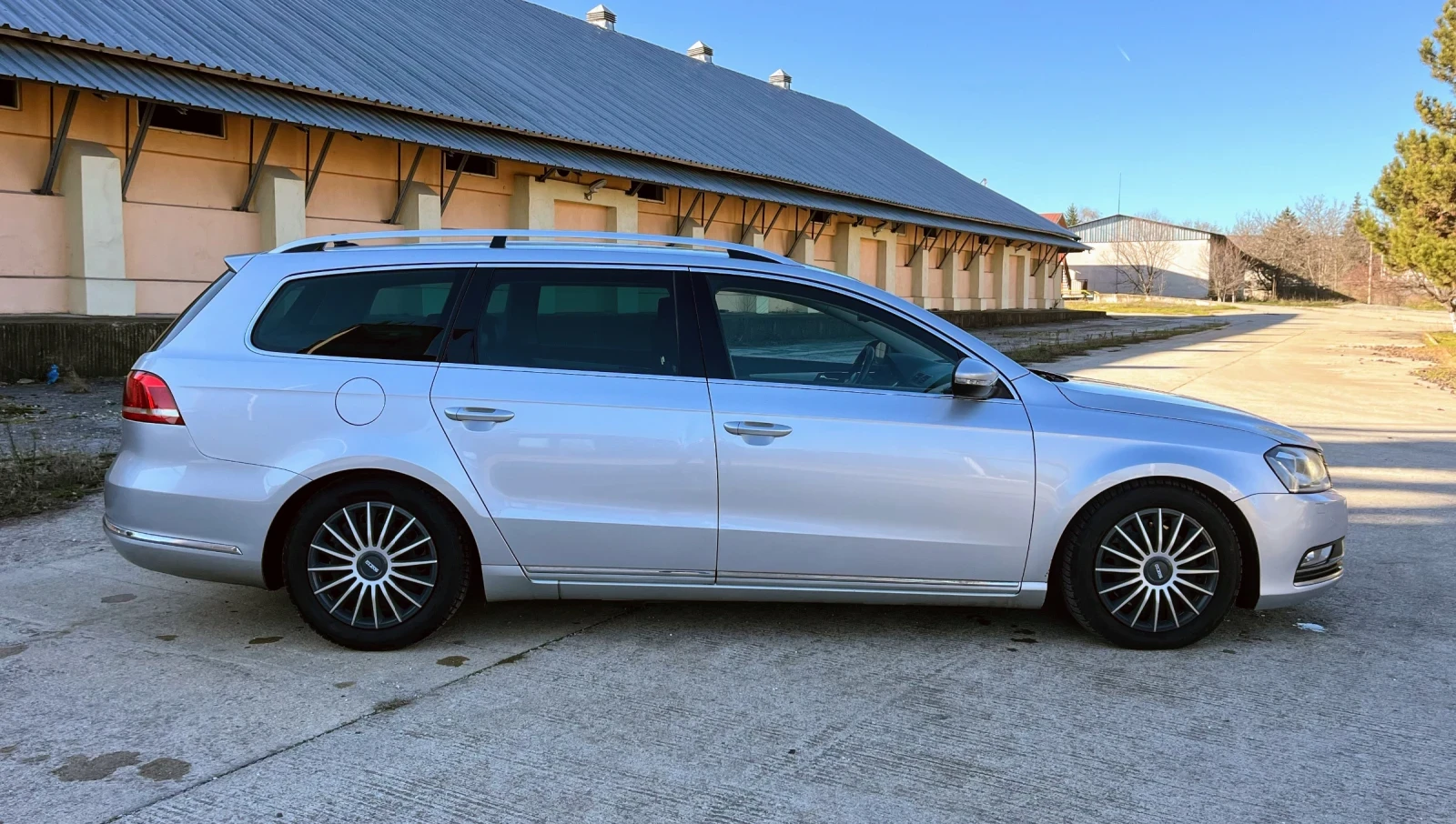 VW Passat 2.0 TDI DSG 140, снимка 6 - Автомобили и джипове - 52935563