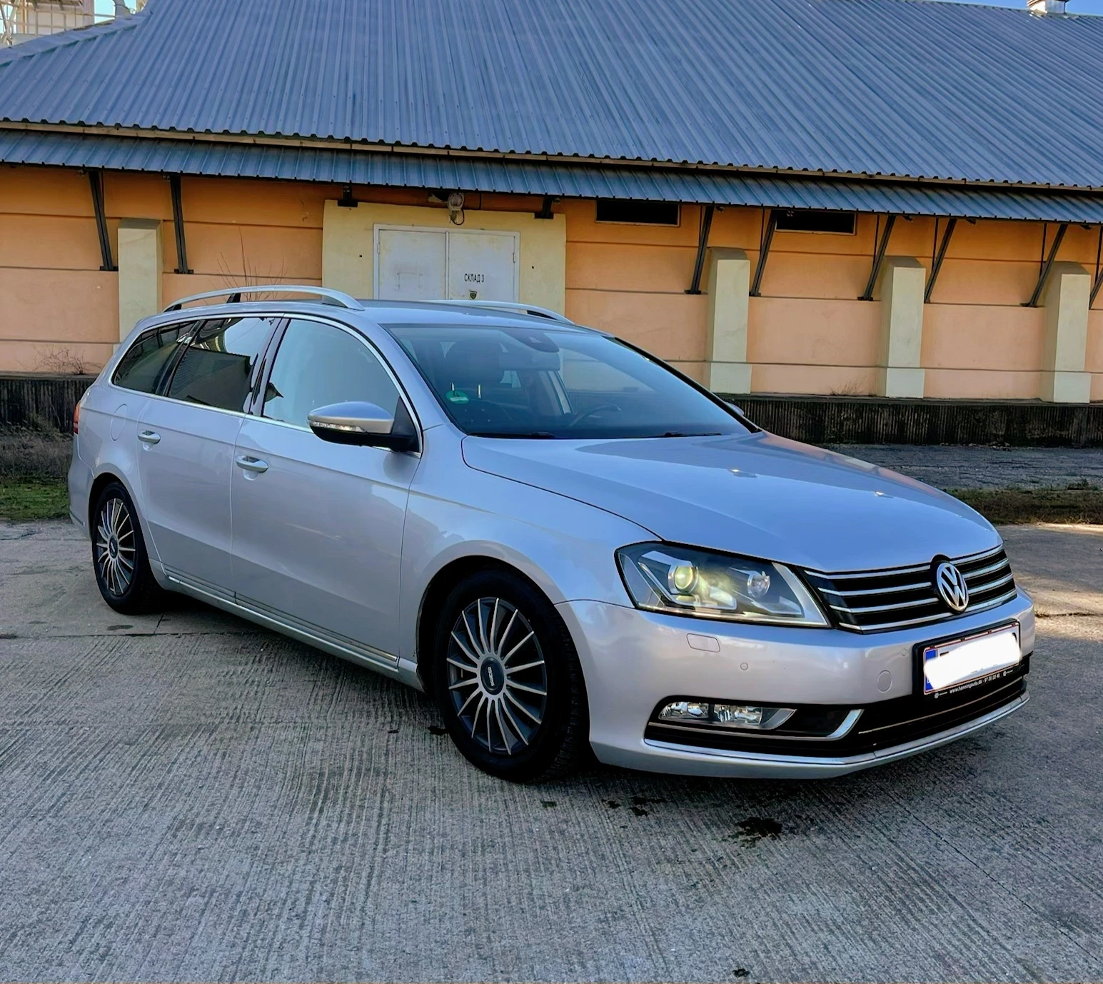 VW Passat 2.0 TDI DSG 140, снимка 3 - Автомобили и джипове - 52935563