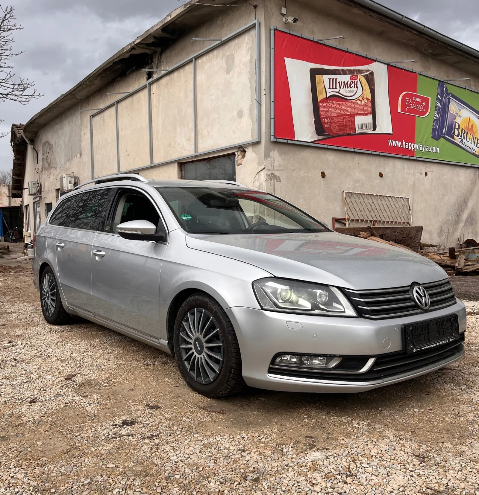 VW Passat 2.0 TDI DSG 140, снимка 2 - Автомобили и джипове - 52935563