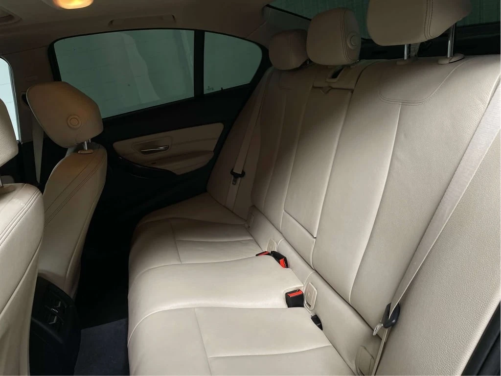 BMW 320 * xDrive SA * CARFAX * ���� �� �� | Mobile.bg � ����������� 14