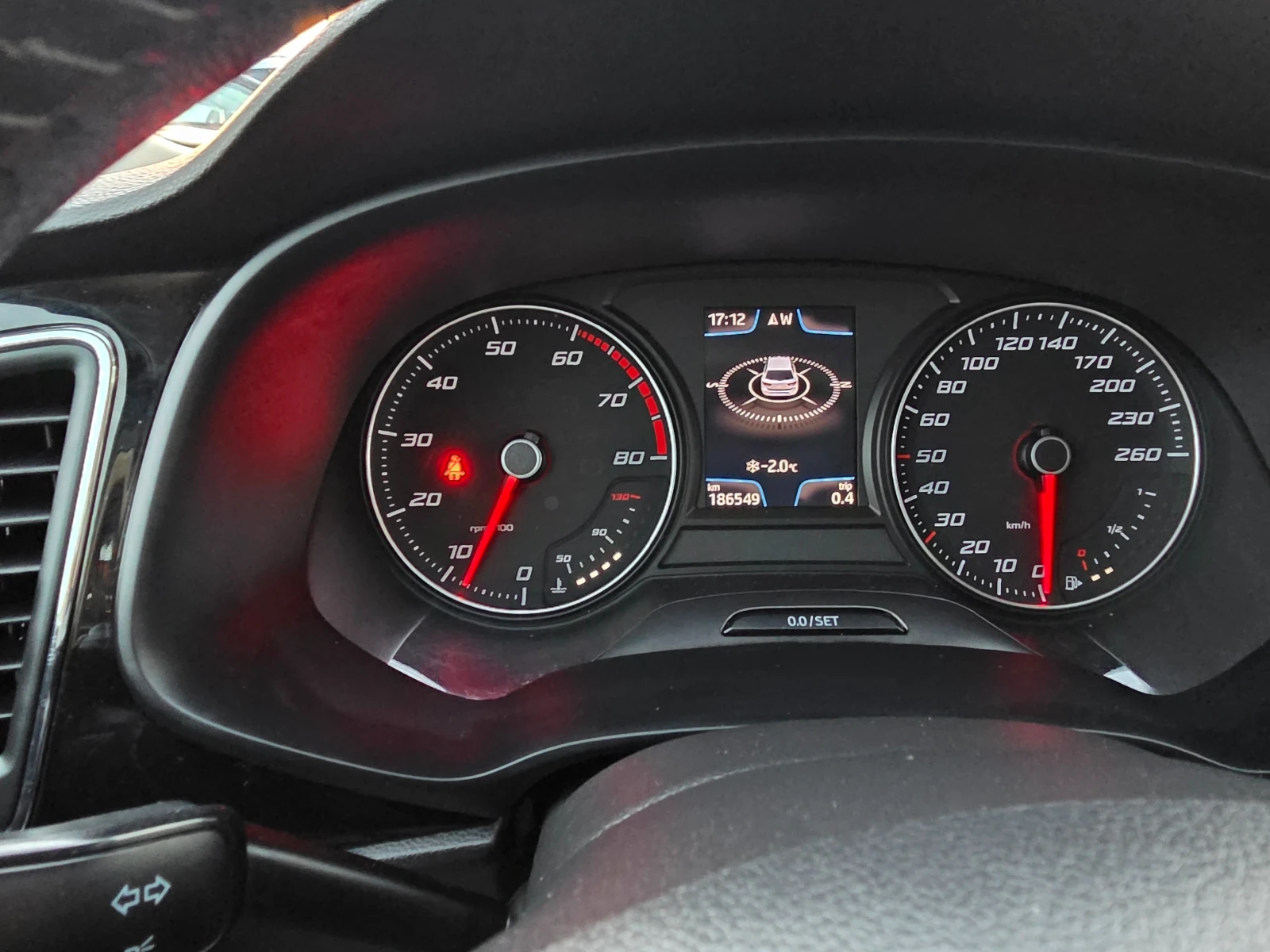 Seat Leon 1.4TSI-122к.с EURO  5b - НАВИГАЦИЯ- ШВЕЙЦАРИЯ - изображение 10