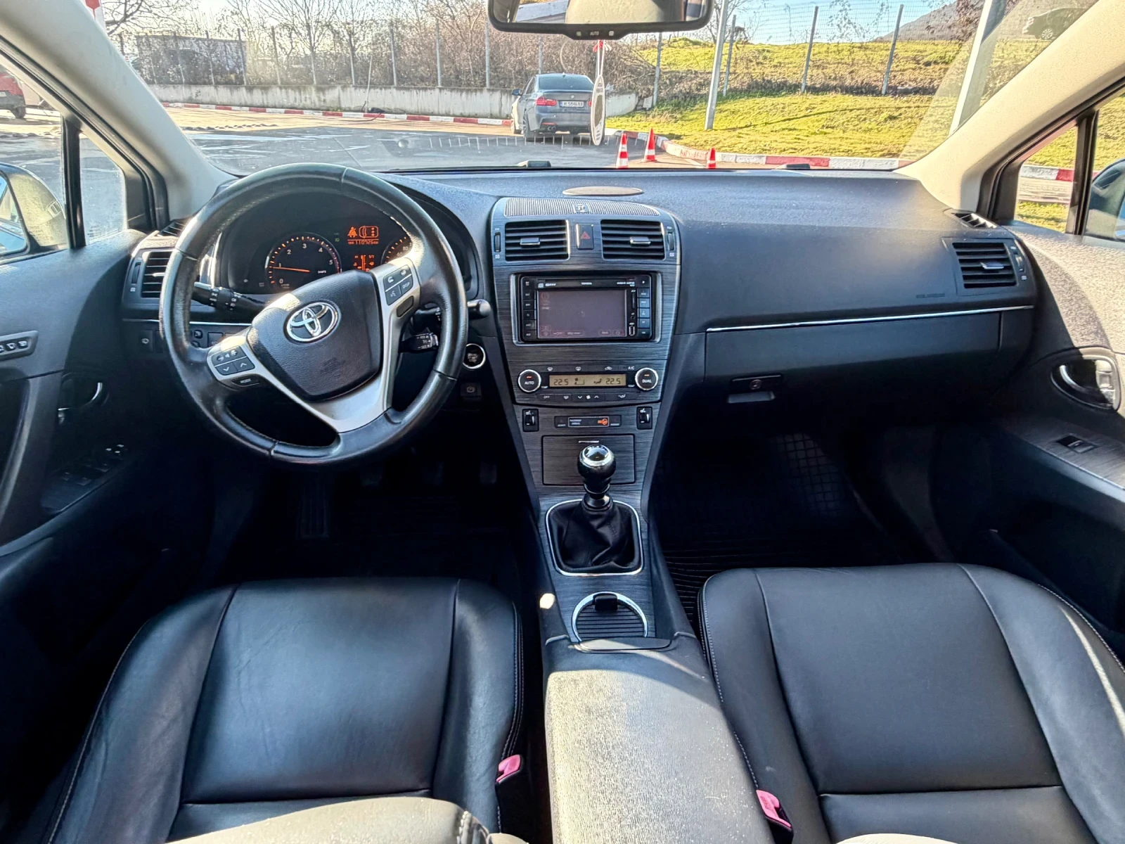 Toyota Avensis 2.0D4D NAVI KAMERA - изображение 7