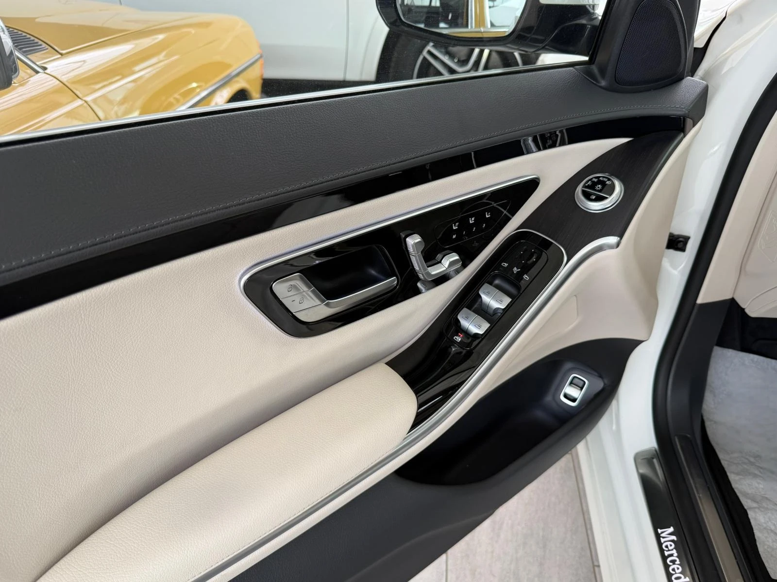 Mercedes-Benz S 400 d 4MATIC Sedan, снимка 6 - Автомобили и джипове - 54026309