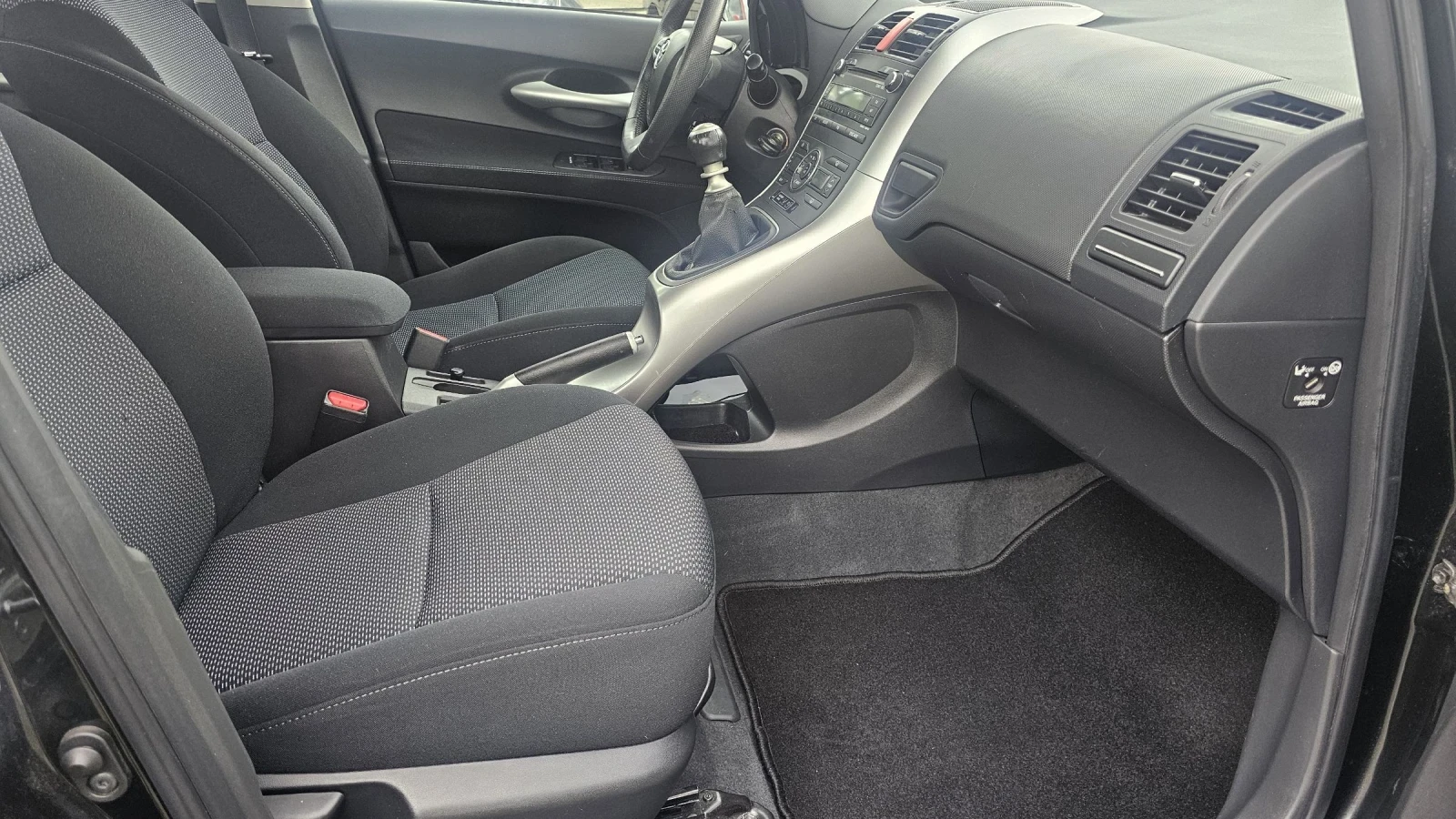 Toyota Auris 1.6 FACELIFT 132k.c. 6 �������� | Mobile.bg � ����������� 9