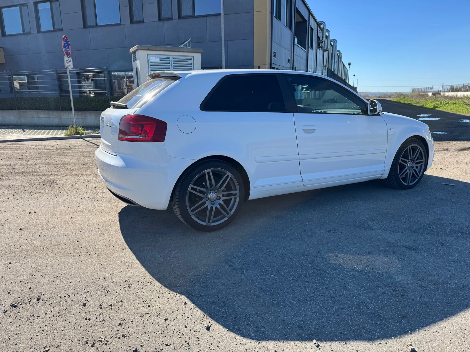Audi A3 2.0 TDI, снимка 4 - Автомобили и джипове - 54610715