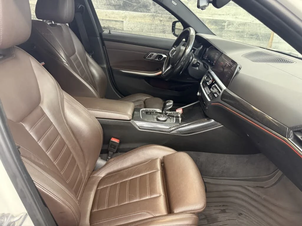 BMW 330 i xDrive* M-Sport* HARMAN KARDON* DISTRONIC* 360* , снимка 8 - Автомобили и джипове - 54629066
