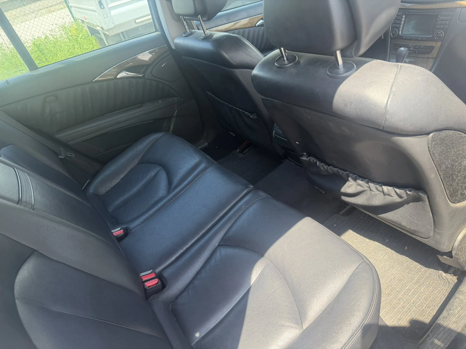 Mercedes-Benz E 220 2, 2 disel, снимка 11 - Автомобили и джипове - 54668328