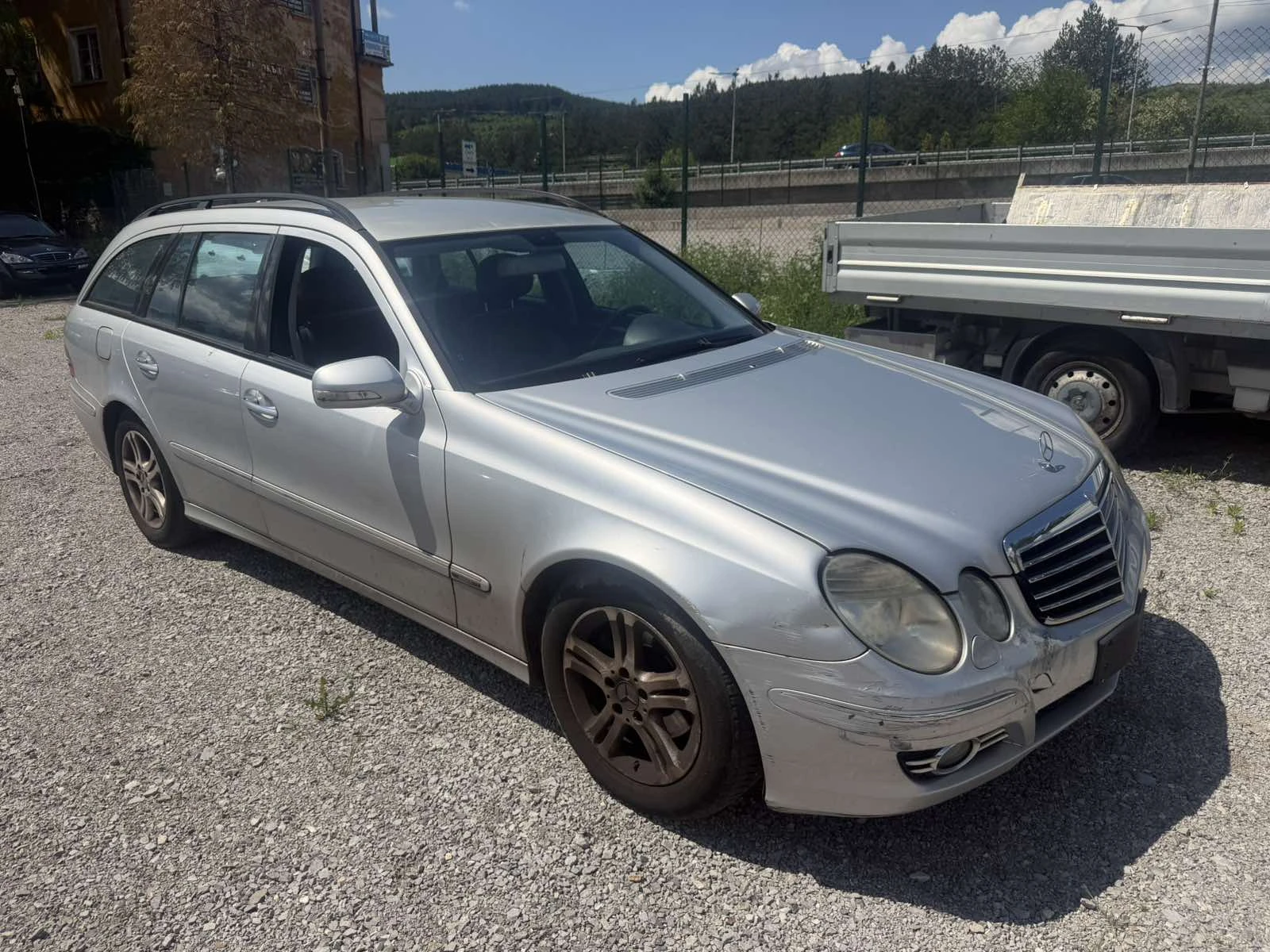 Mercedes-Benz E 220 2, 2 disel, снимка 3 - Автомобили и джипове - 54668328
