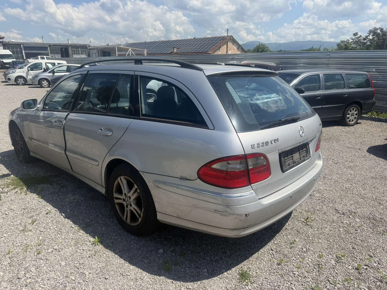 Mercedes-Benz E 220 2, 2 disel, снимка 6 - Автомобили и джипове - 54668328