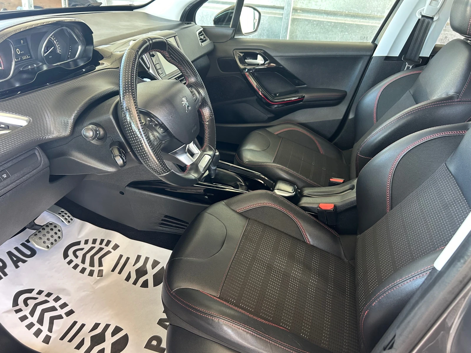 Peugeot 2008 * GTLine* AUTOMAT* * Сервизна* История* , снимка 6 - Автомобили и джипове - 54710366