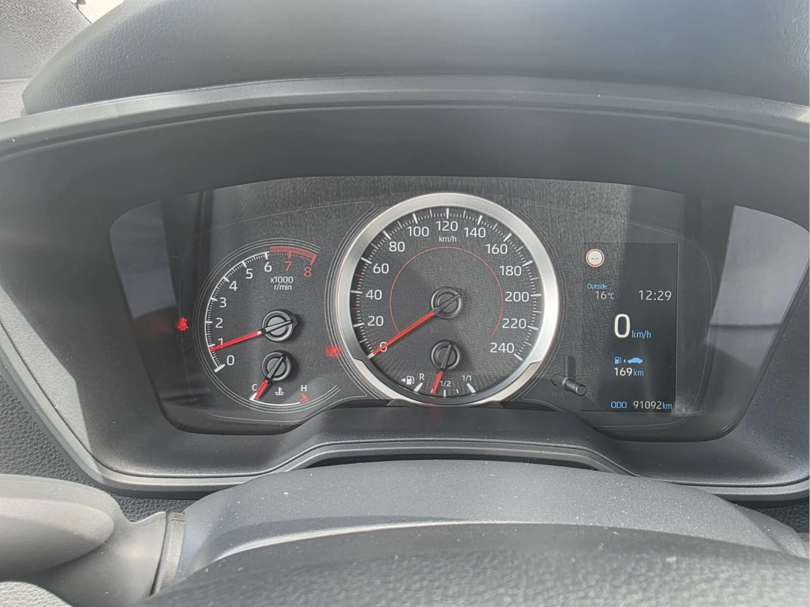 Toyota Corolla 1.2, снимка 12 - Автомобили и джипове - 54756032
