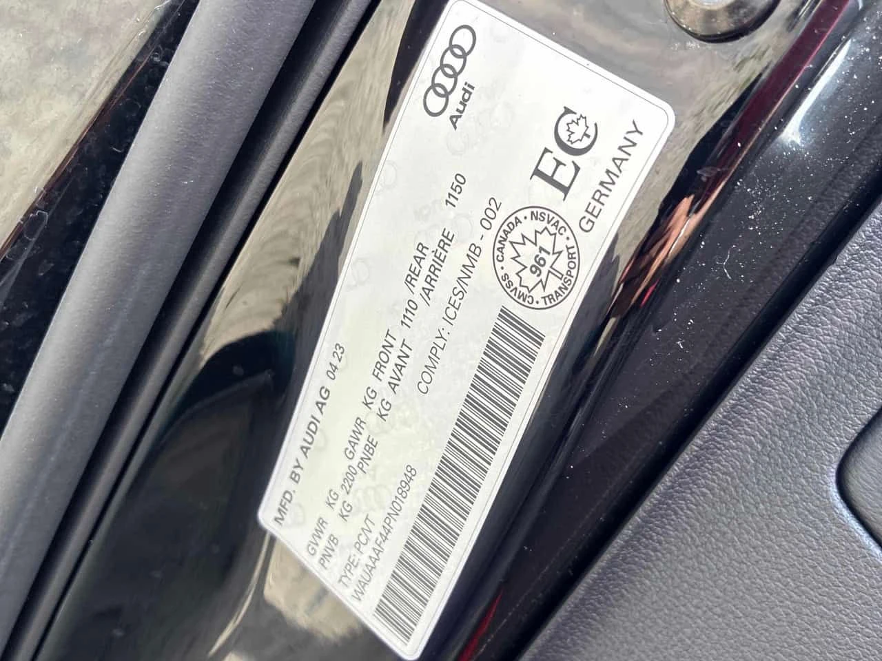 Audi A4 * Komfort * CARFAX * БЕЗ ПЪРВОНАЧАЛНА ВНОСКА, снимка 10 - Автомобили и джипове - 54788143