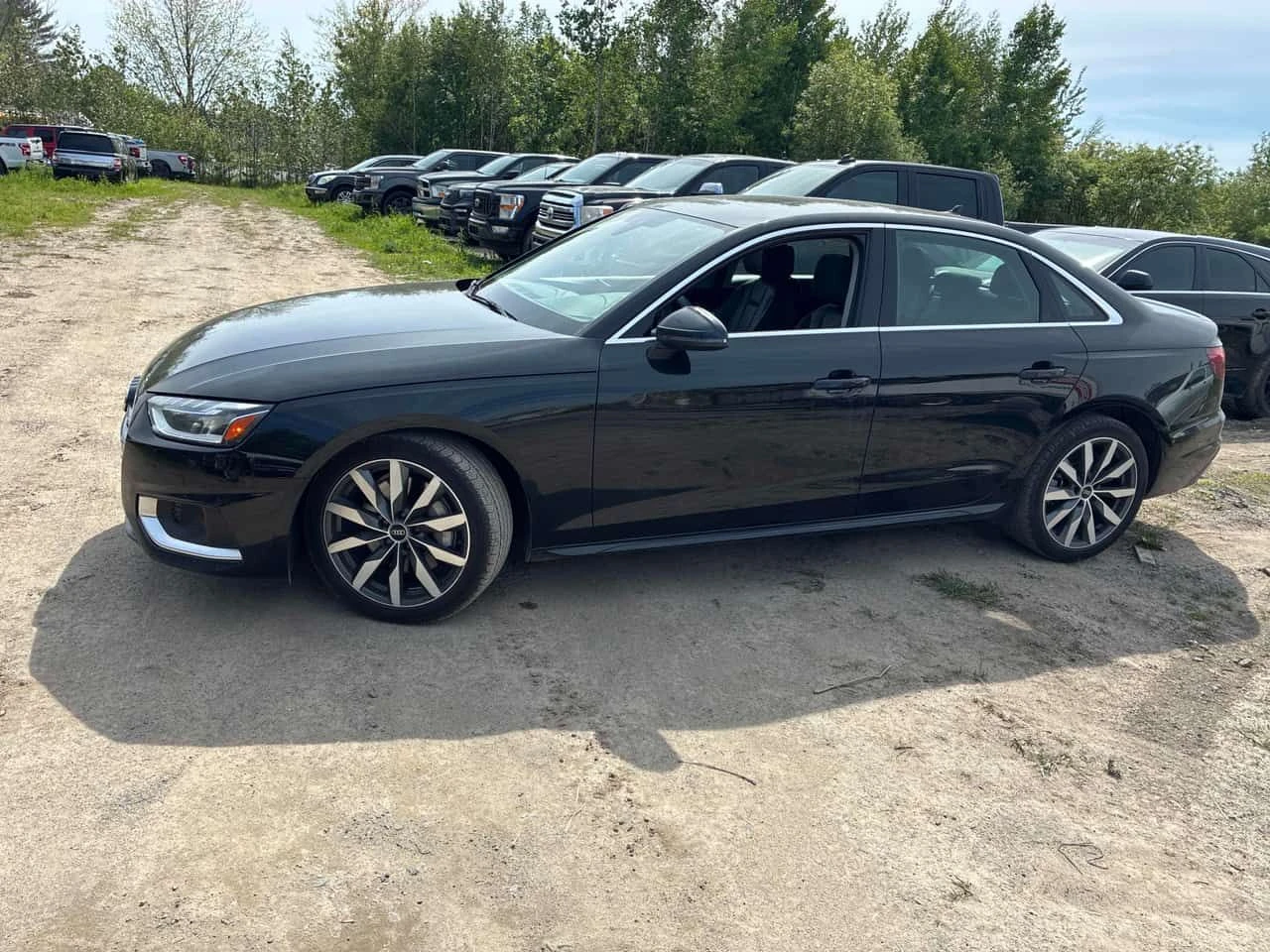 Audi A4 * Komfort * CARFAX * БЕЗ ПЪРВОНАЧАЛНА ВНОСКА, снимка 2 - Автомобили и джипове - 54788143