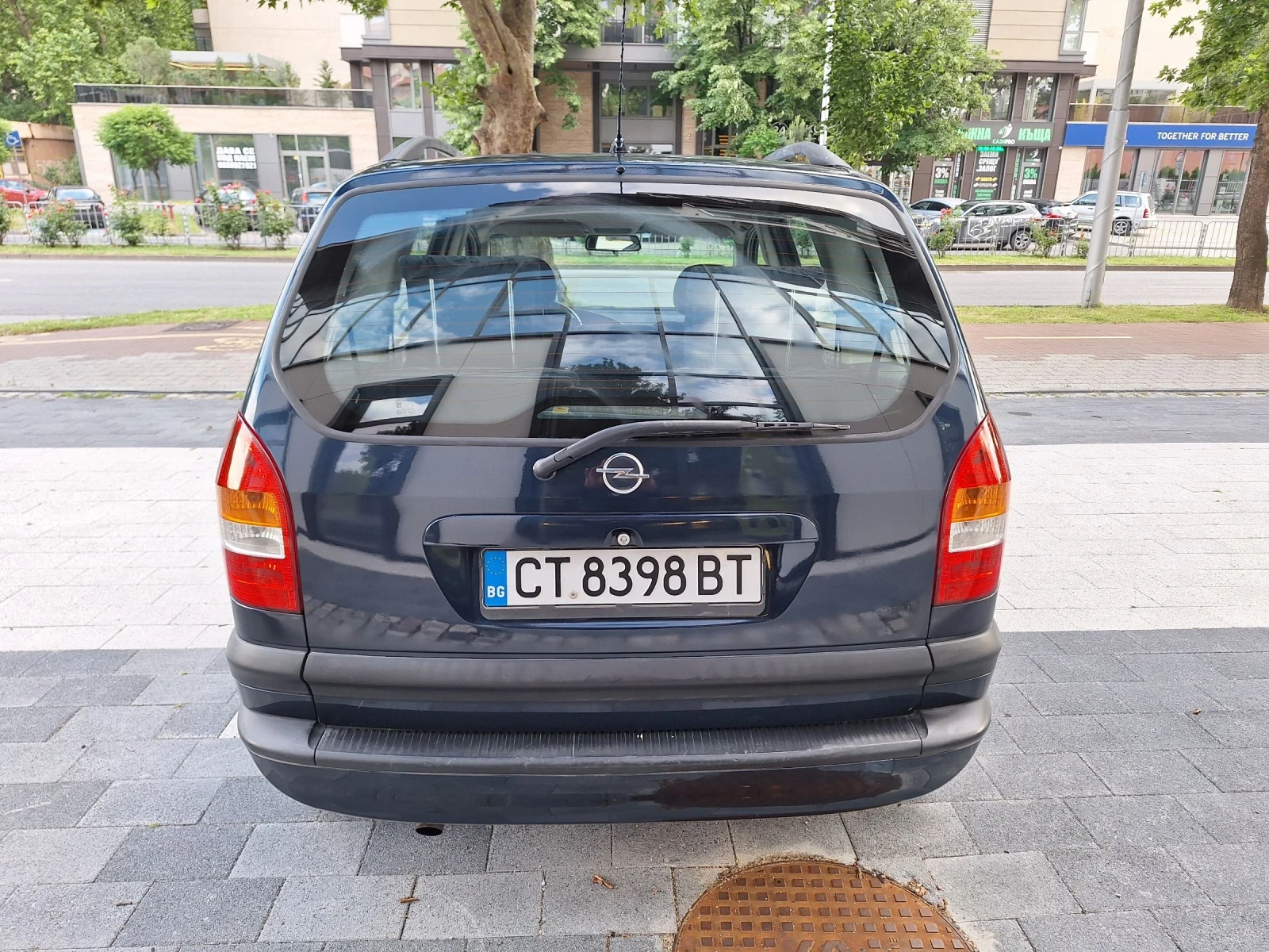 Opel Zafira 2.0 tdi, снимка 8 - Автомобили и джипове - 54810605