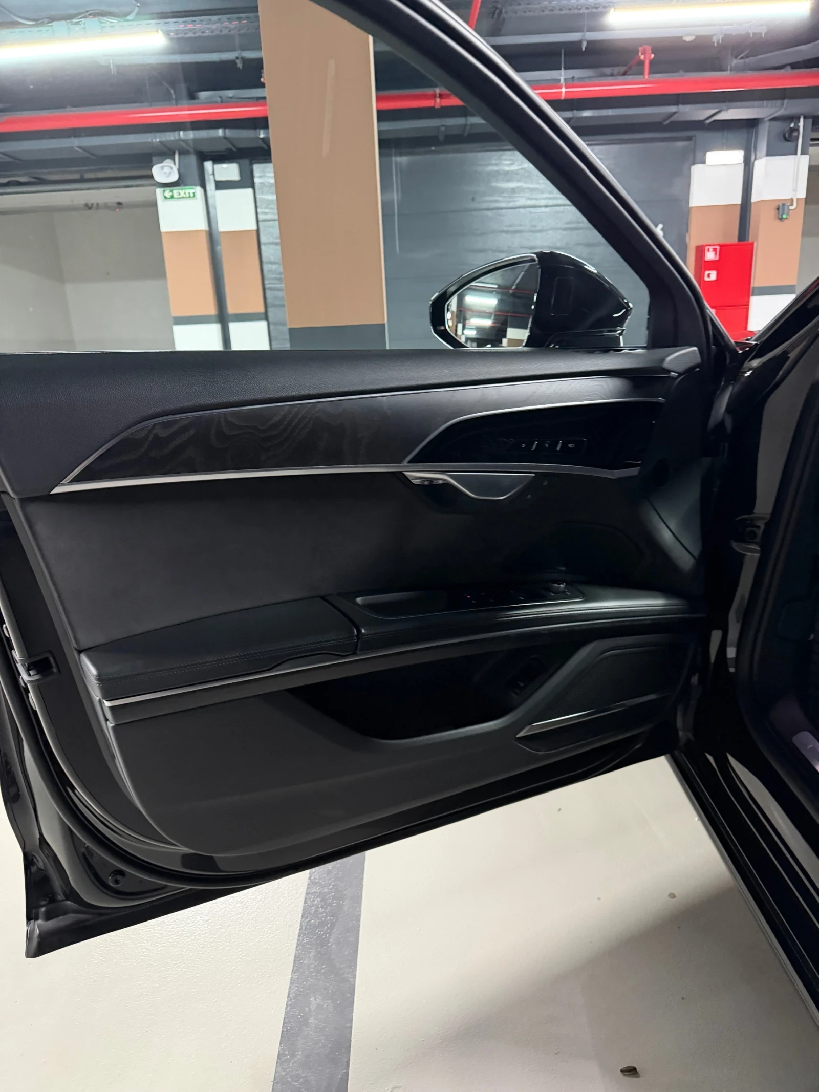 Audi A8, снимка 2 - Автомобили и джипове - 55364115