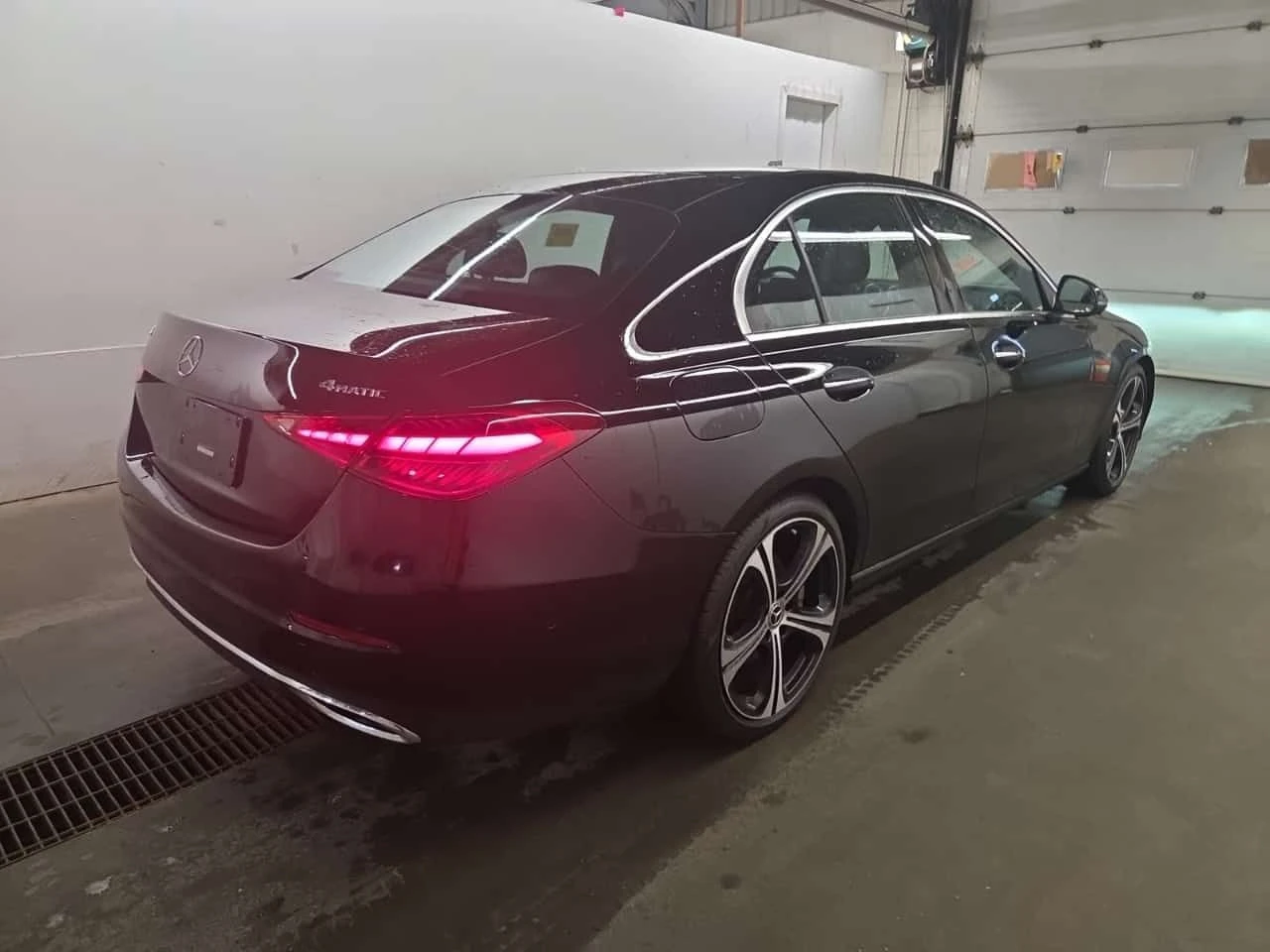 Mercedes-Benz C 300 * CARFAX * 19k km * Сервизна история * , снимка 3 - Автомобили и джипове - 55537523