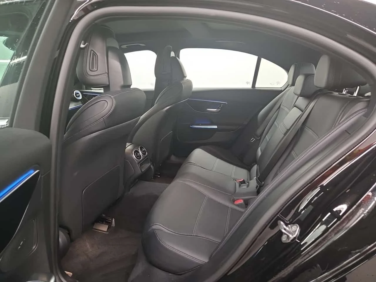 Mercedes-Benz C 300 * CARFAX * 19k km * Сервизна история * , снимка 10 - Автомобили и джипове - 55537523