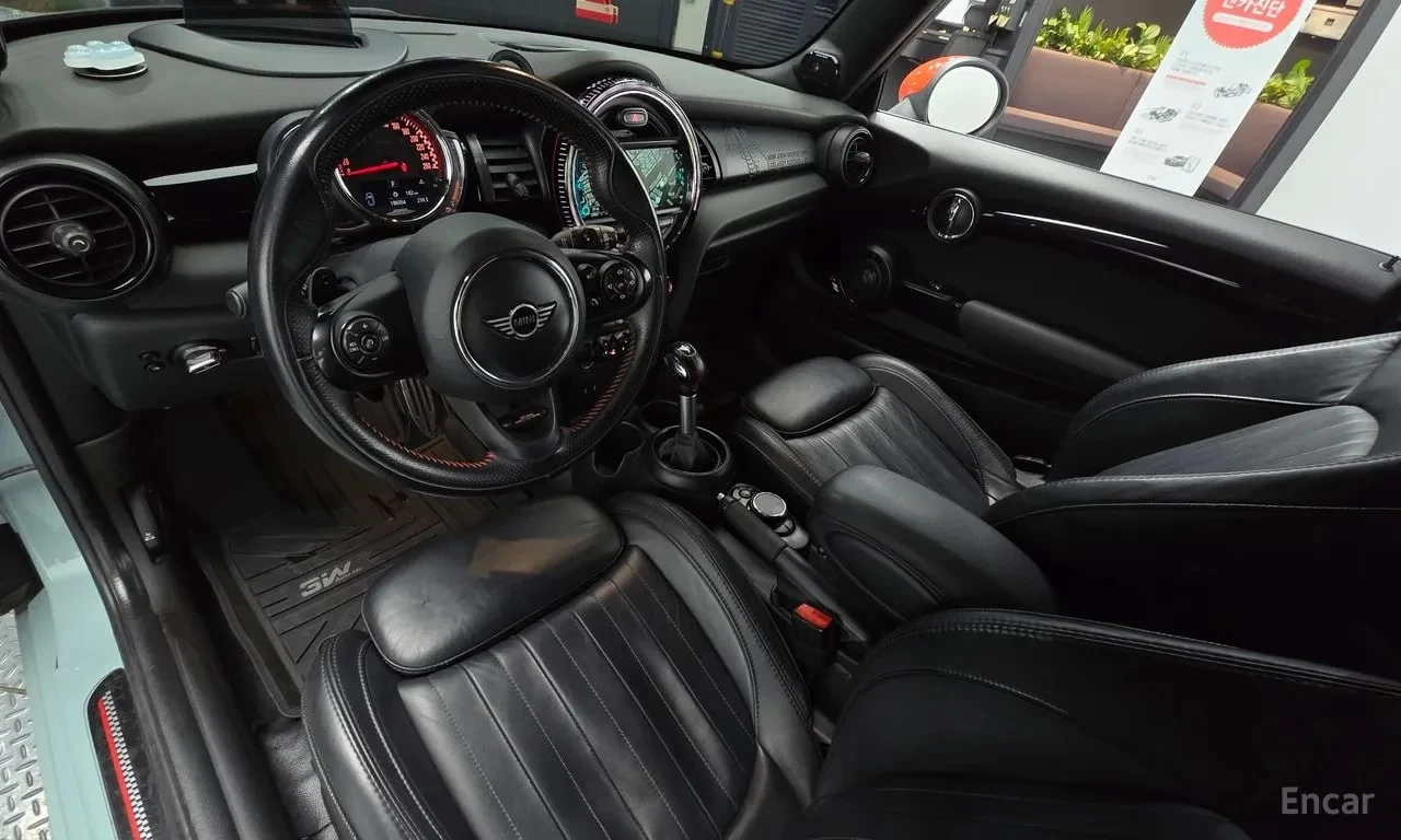 Mini Cooper  JCW Delaney Edition/КОЖА/ПОДГРЕВ/ХЕДЪП/, снимка 7 - Автомобили и джипове - 56099776