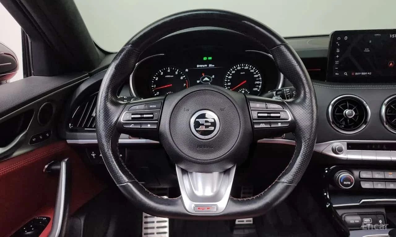 Kia Stinger * 3.3 GT Masters Turbo Package * Обдухване * Пано , снимка 8 - Автомобили и джипове - 56195841