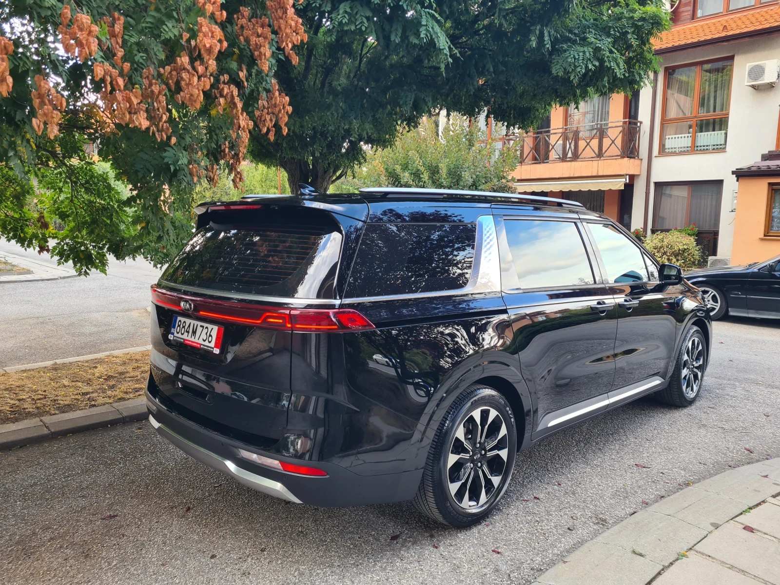 Kia Carnival 2.2 CRDI 8+ 1 , снимка 5 - Автомобили и джипове - 56275836