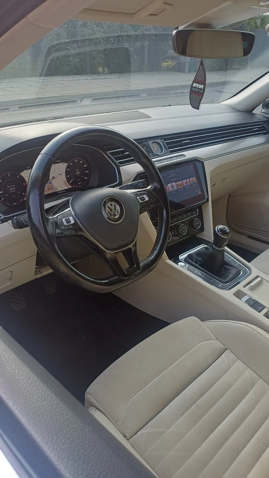 VW Passat, снимка 13 - Автомобили и джипове - 56482711