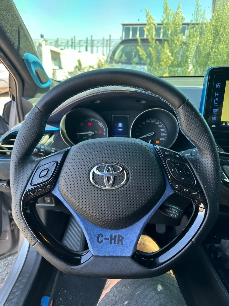 Toyota C-HR, снимка 3 - Автомобили и джипове - 48131777