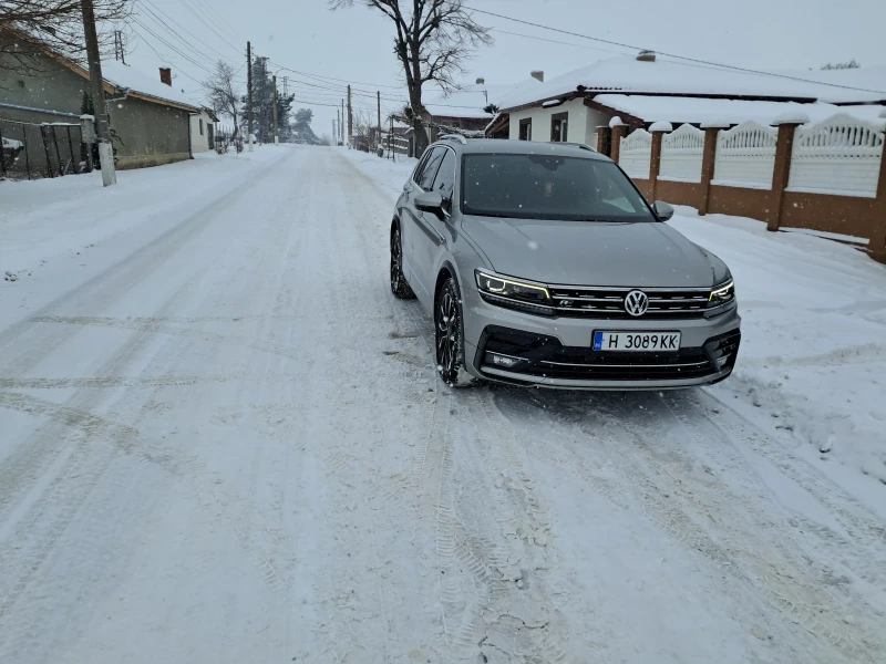 VW Tiguan, снимка 10 - Автомобили и джипове - 49345993