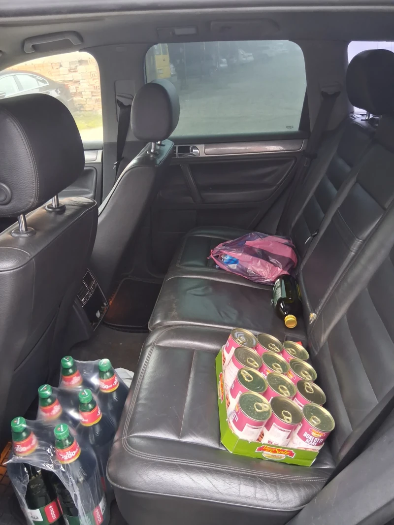 VW Touareg 3.0 TDI R-Line, снимка 9 - Автомобили и джипове - 52898022