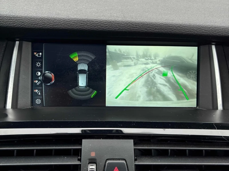 BMW X3 * xDrive28i * CARFAX * БЕЗ ПЪРВОНАЧАЛНА ВНОСКА, снимка 16 - Автомобили и джипове - 53031307