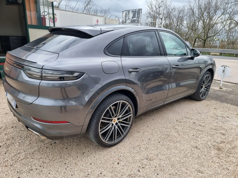 Porsche Cayenne  E-Hybrid, снимка 4 - Автомобили и джипове - 53504359