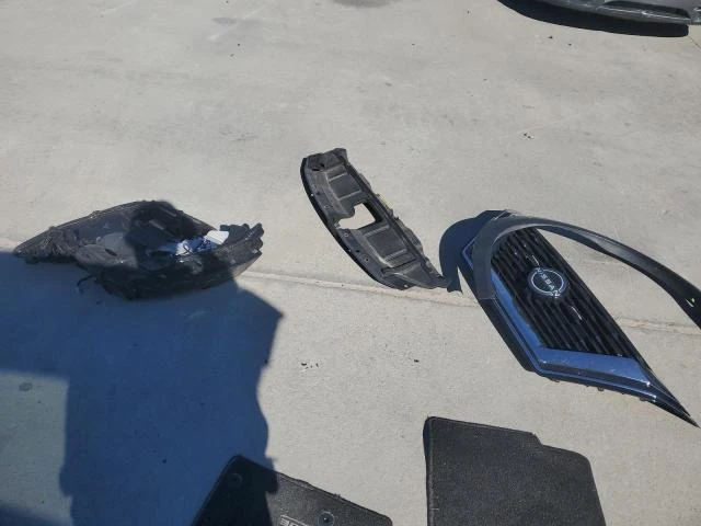 Nissan Rogue 1.5L 3 Front-wheel Drive, снимка 7 - Автомобили и джипове - 53650266