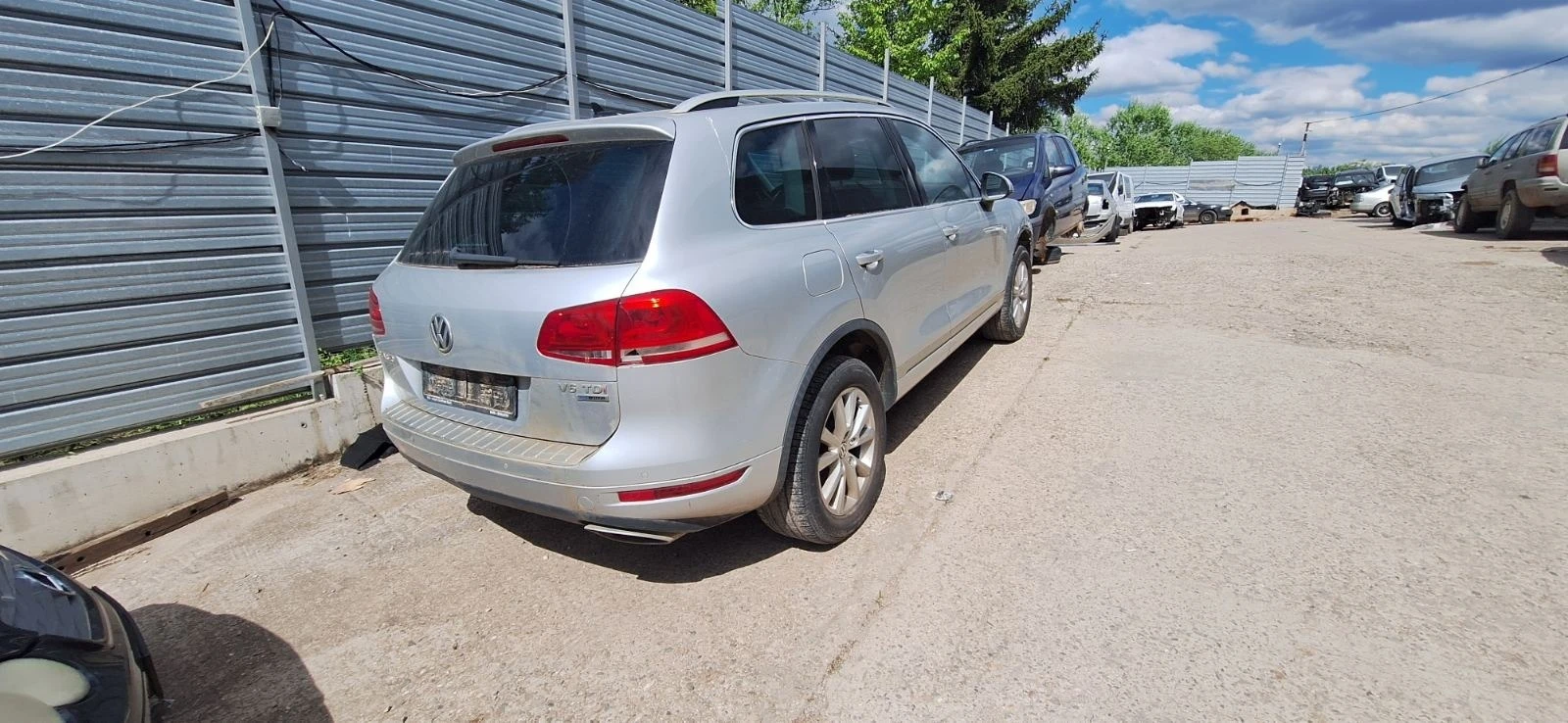 VW Touareg 3.0tdi-239ks-2011god - изображение 3