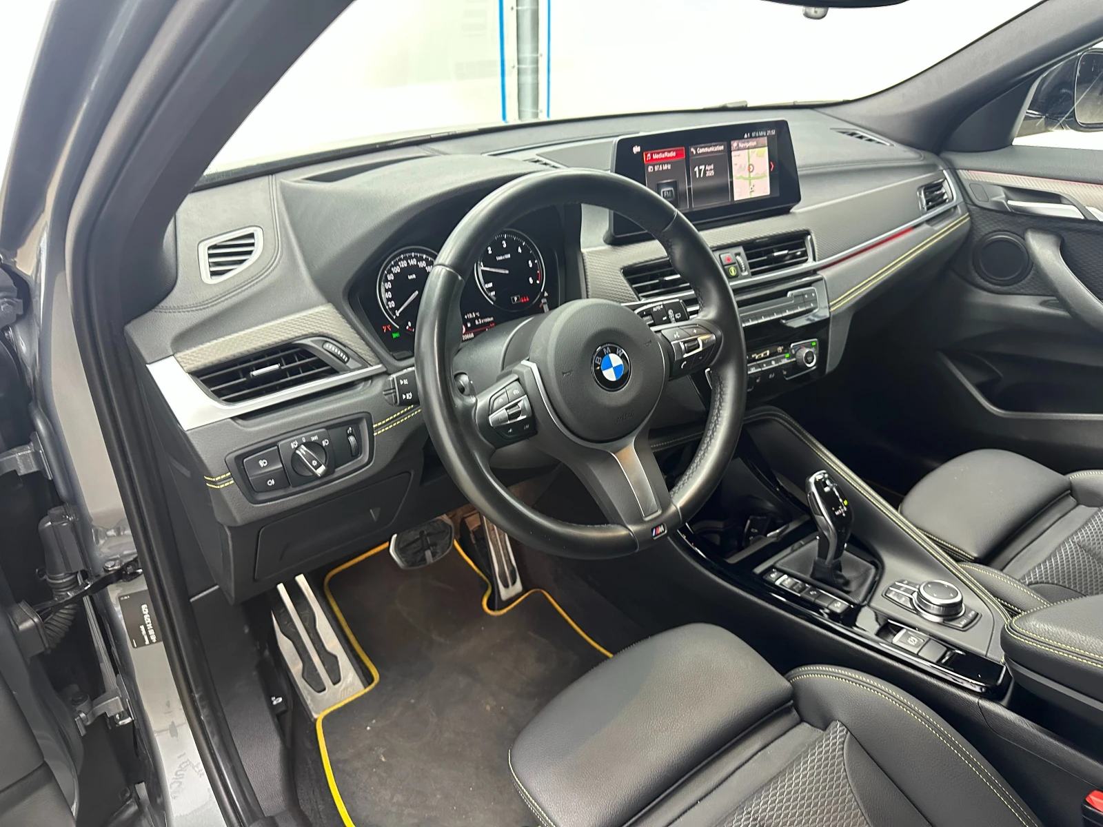 BMW X2 xDrive* M PACK* FULL LED - изображение 8