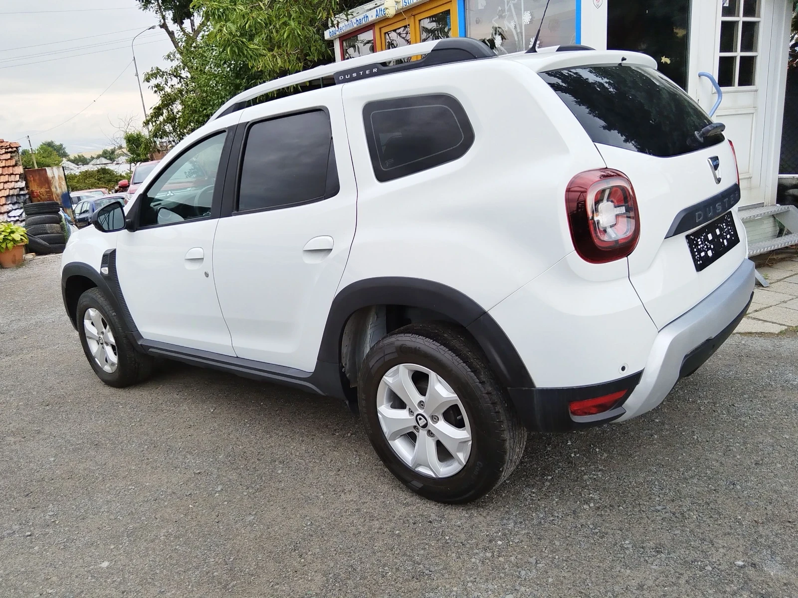 Dacia Duster 1.5D. 6s.Ful ekstri  - изображение 4