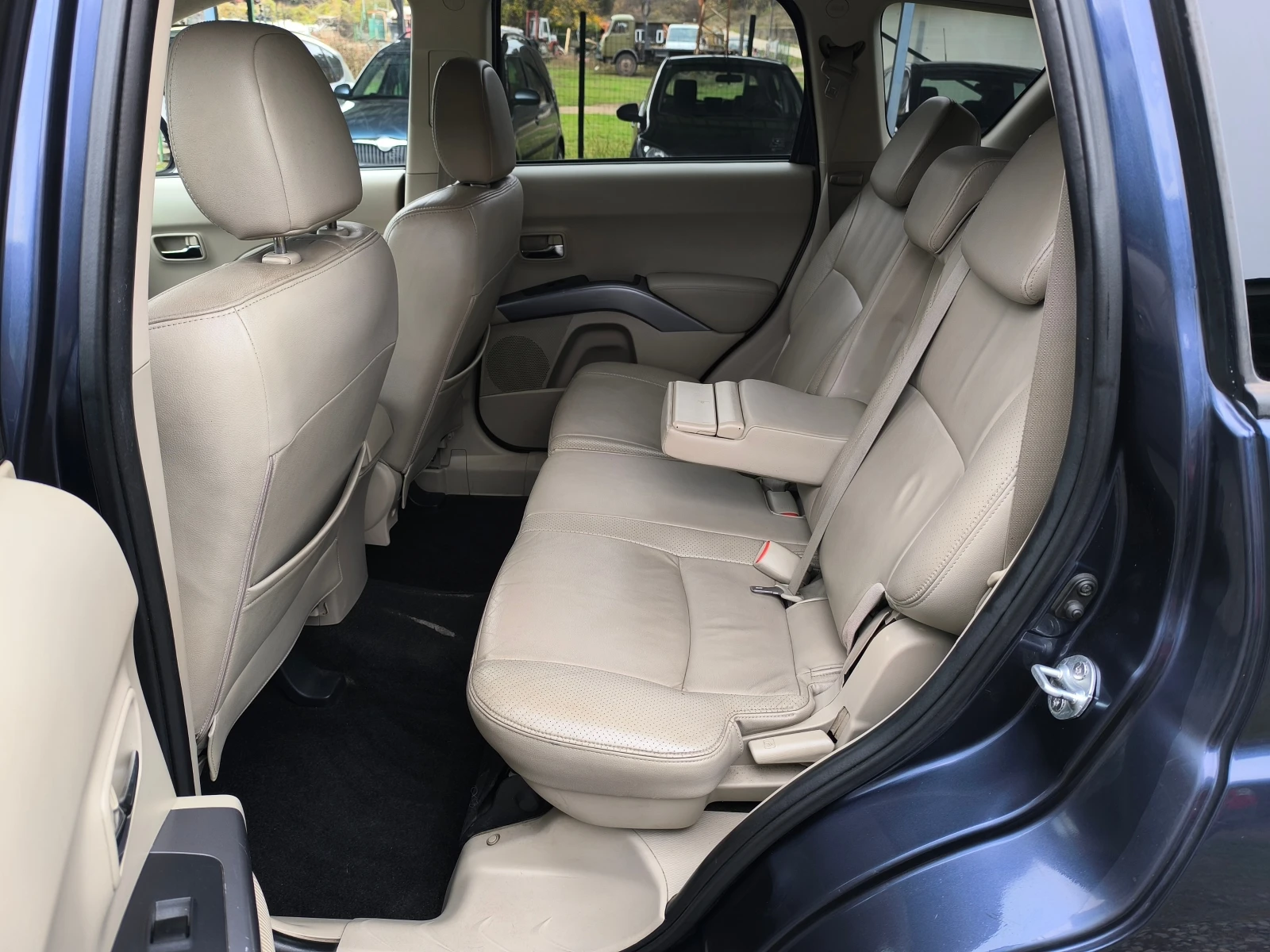 Mitsubishi Outlander 2.2DID-156-44-6 -7 -- !!! | Mobile.bg   12